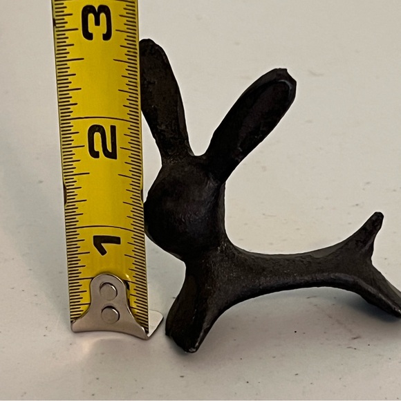 Small Cast Iron Rabbit - Picture 8 of 9